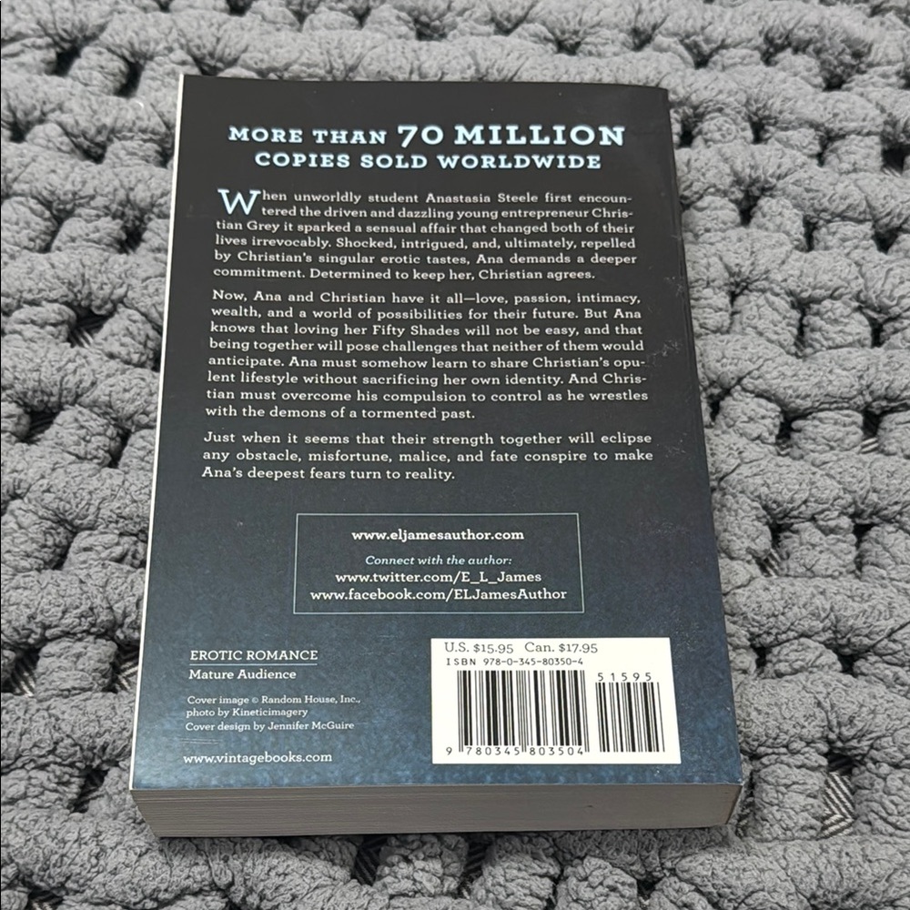 Fifty Shades Trilogy Box Set - All 3 Books Included by E L James - Picture 10 of 10